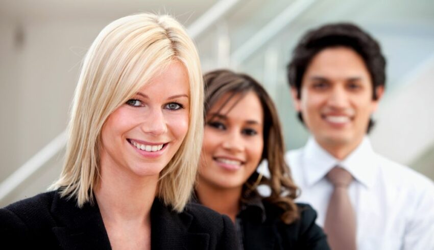 Rozwody a opieka naprzemienna: warunki, w których działa, i sygnały ostrzegawcze, że skończy się konfliktem